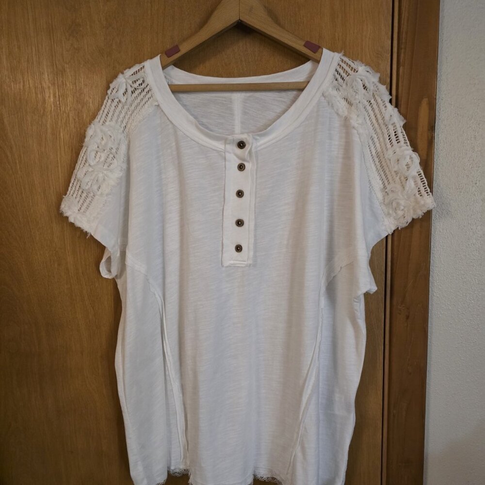 Bohemela Henley Short Sleeve Top Applique Womens XL White NWOT - Picture 3 of 6
